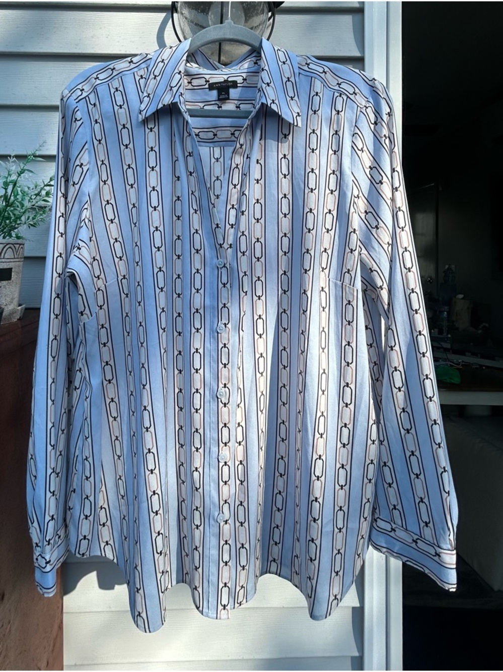 Ann Taylor Blue White Chain Link Stripe Button Down Shirt XL